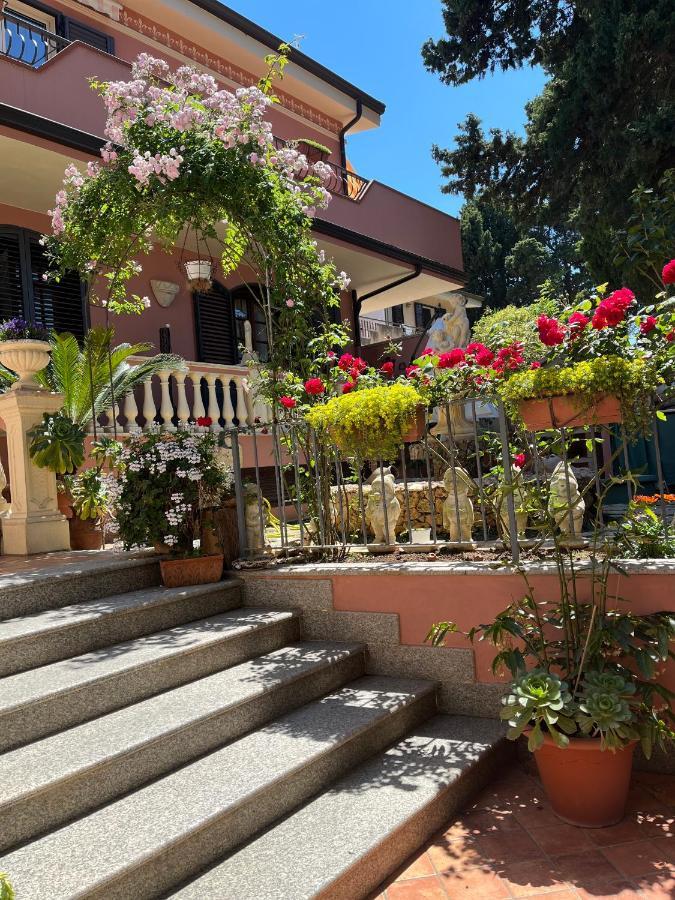 B&B Villa Regina Santa Domenica  Exterior photo